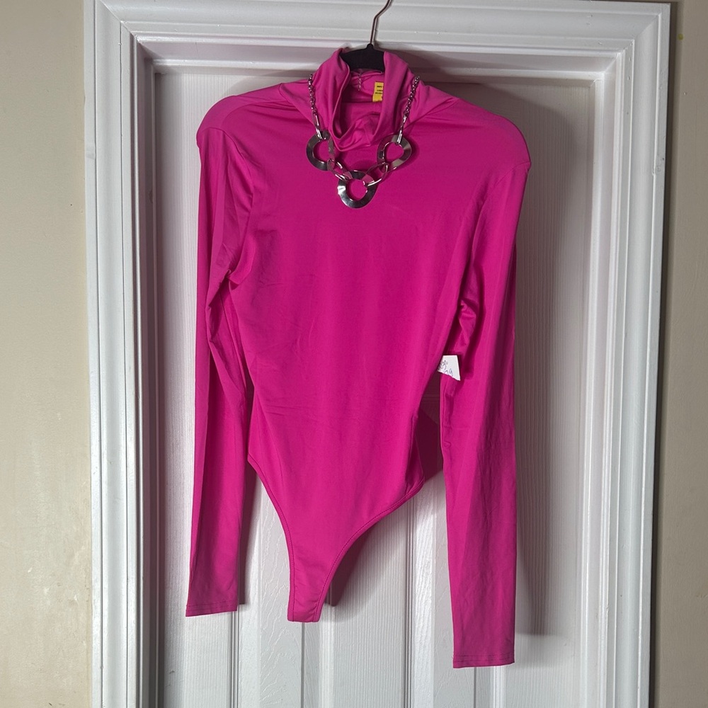 Daisy Vibrant Pink Long Sleeve Bodysuit